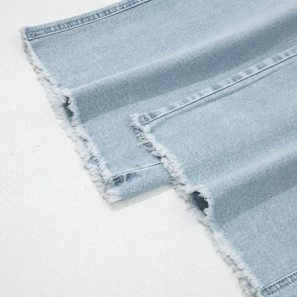 Women's Frayed Cropped Straight Jeans with Pockets