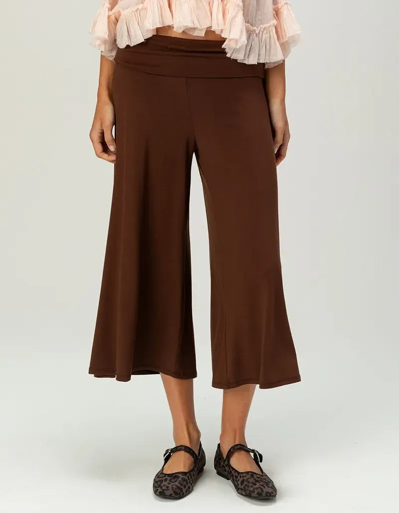 Women‘s Low Rise Gaucho Pants