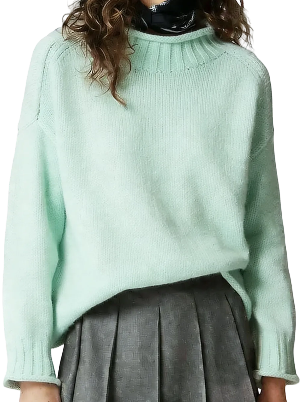 Women's loose-fitting turtleneck chunky knit sweater