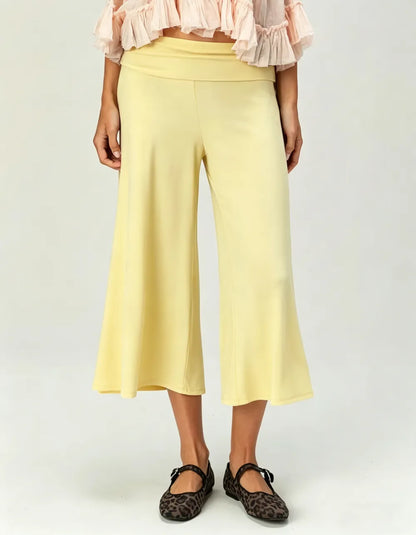 Women‘s Low Rise Gaucho Pants