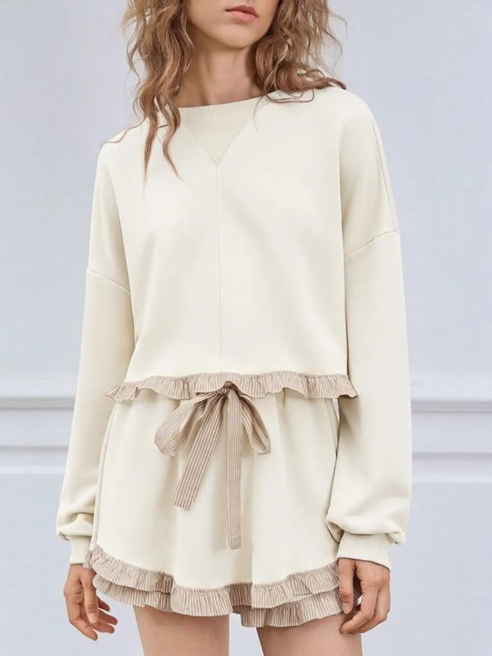 Women's 2 Piece Lounge Sets Ruffle Color Block Cropped Sweatshirts Casual Drawstring Shorts Fall Loose Sweatsuits