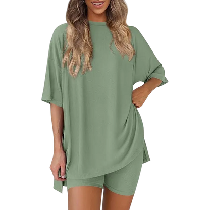 Women's Casual Oversized Crewneck Split Hem Shirts & Side Pocket Shorts Set